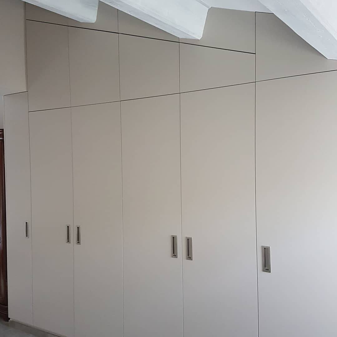 dressing soupente sur mesure pertuis