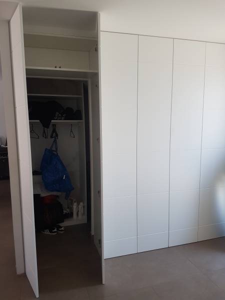 porte ouvrantes sans charnière aix en provence