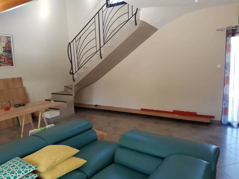 Bibliothèque sur mesure pas chère soupente puyricard