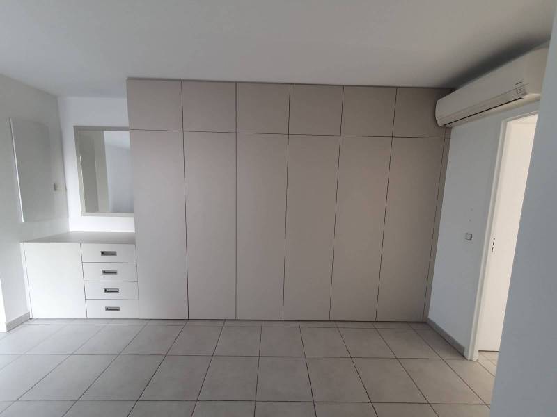 placard sans poignée sur mesure la ciotat