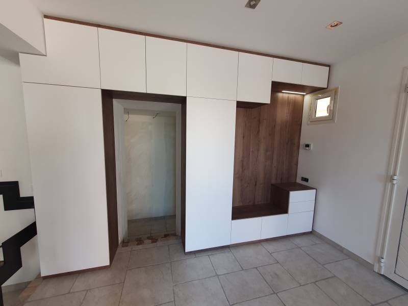 realiser un meuble d'entrée moderne sur ventabren proche d'aix en Provence