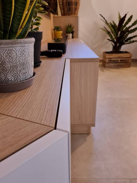 Création d'un meuble TV en décor blanc Alpin et chêne Vincenza à Ventabren