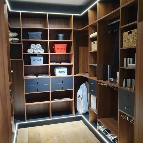 installation dressing avec accessoires la ciotat