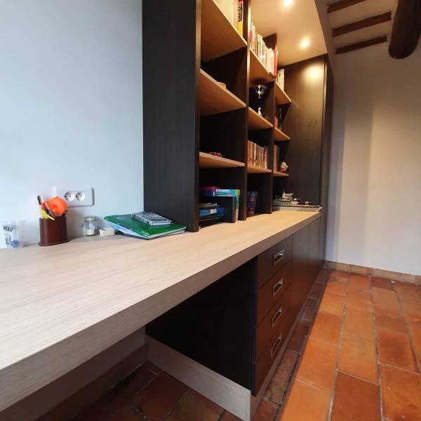 bureau sur mesure suspendu fuveau